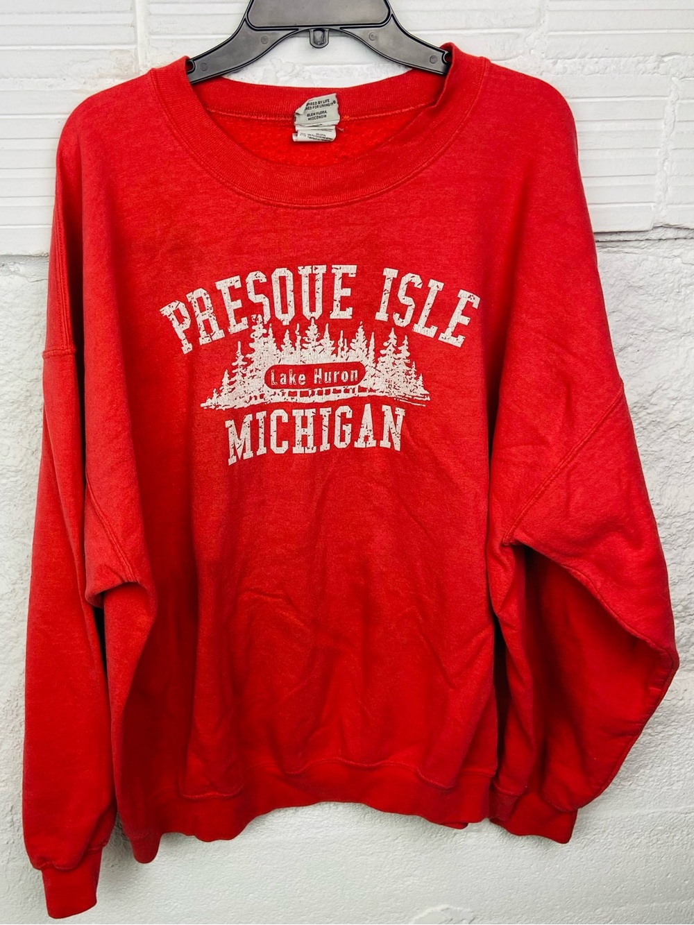 Artisan Red Presque Isle Lake Huron Michigan Graphic unisex Crewneck Sweatshirt - Picture 7 of 11